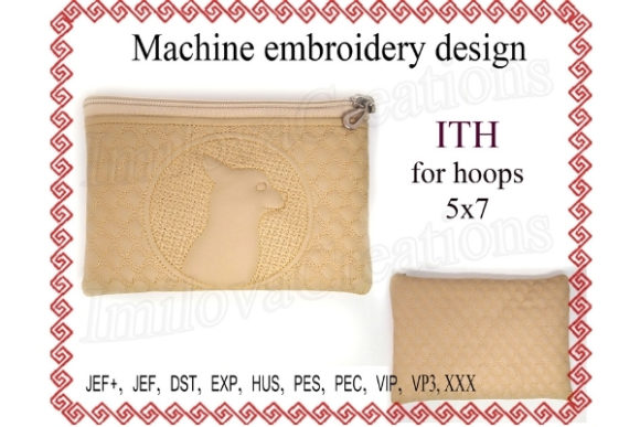 Reviewing the Dog in the Hoop Zippered Bag Design